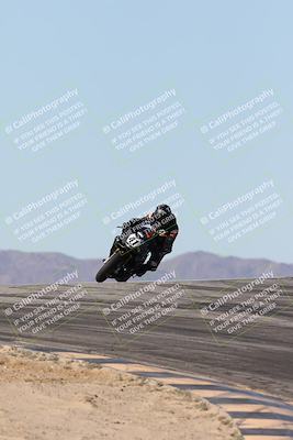 media/Dec-07-2025-CVMA (Sun) [[3e7d2de5dc]]/Race 7-Formula Lightweight Twins Shootout/